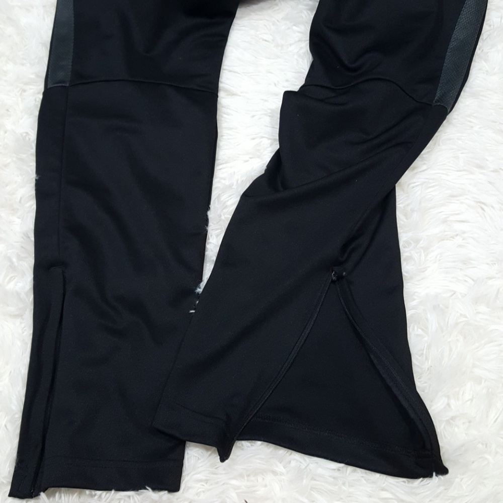 Nike 2 piece size small all sports bra and joggers - Picture 7 of 8